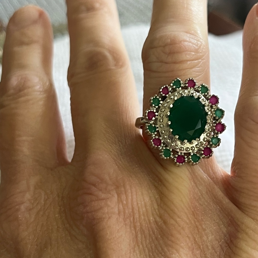 Elegant Silver Ring with Green and Pink Stones
